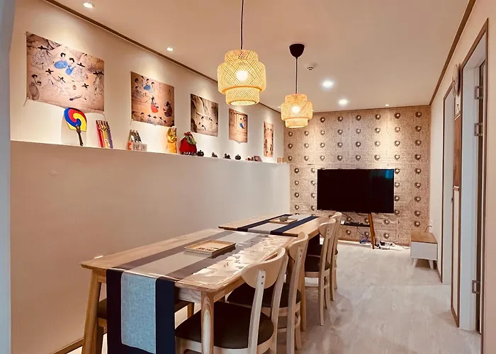 Folk Sensibility Villa